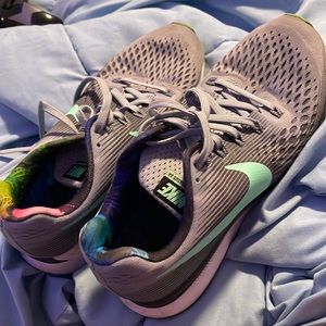 grey nike zoom size 8